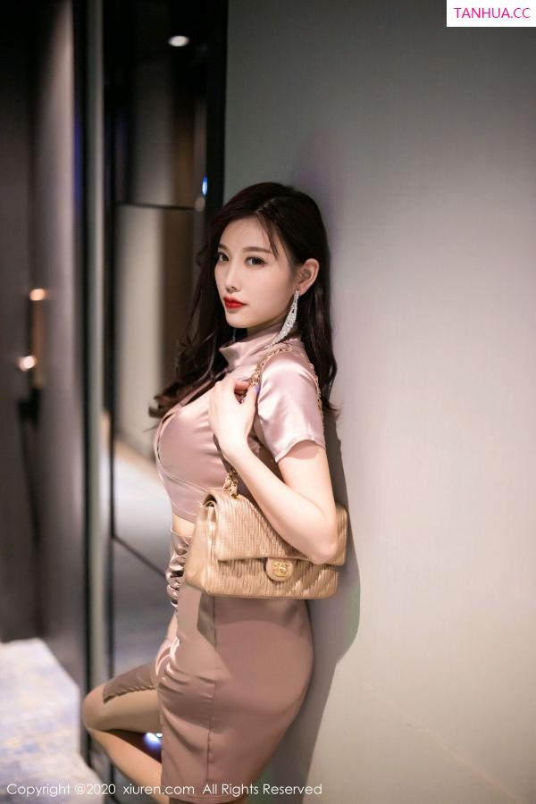 杨晨晨 sugar小甜心CC [XiuRen]高清写真图 2020.09.22 No.2587 杨晨晨sugar第20张图片